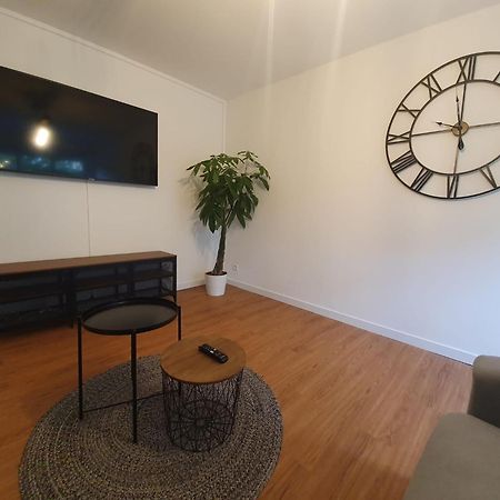 Ferienwohnung La Citadine Cholet Exterior foto